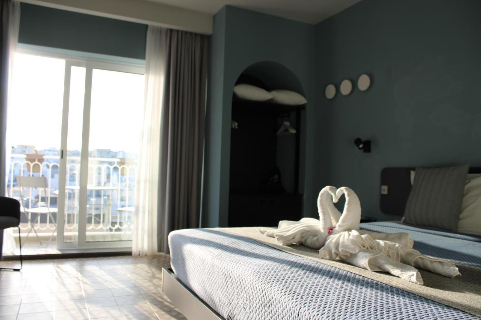 Victoria By Petit Chic Bed & Breakfast Mellieha Bagian luar foto